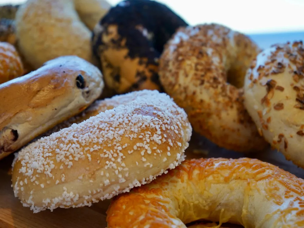 Bagels ‘n Grinds