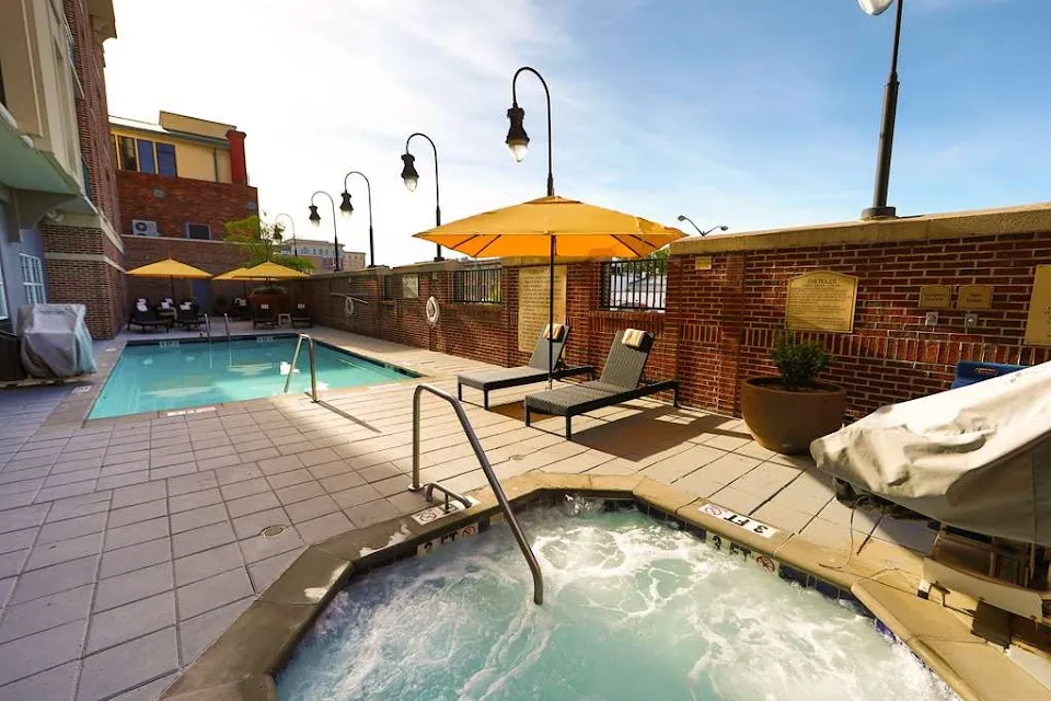 Hilton Garden Inn Savannah Historic District