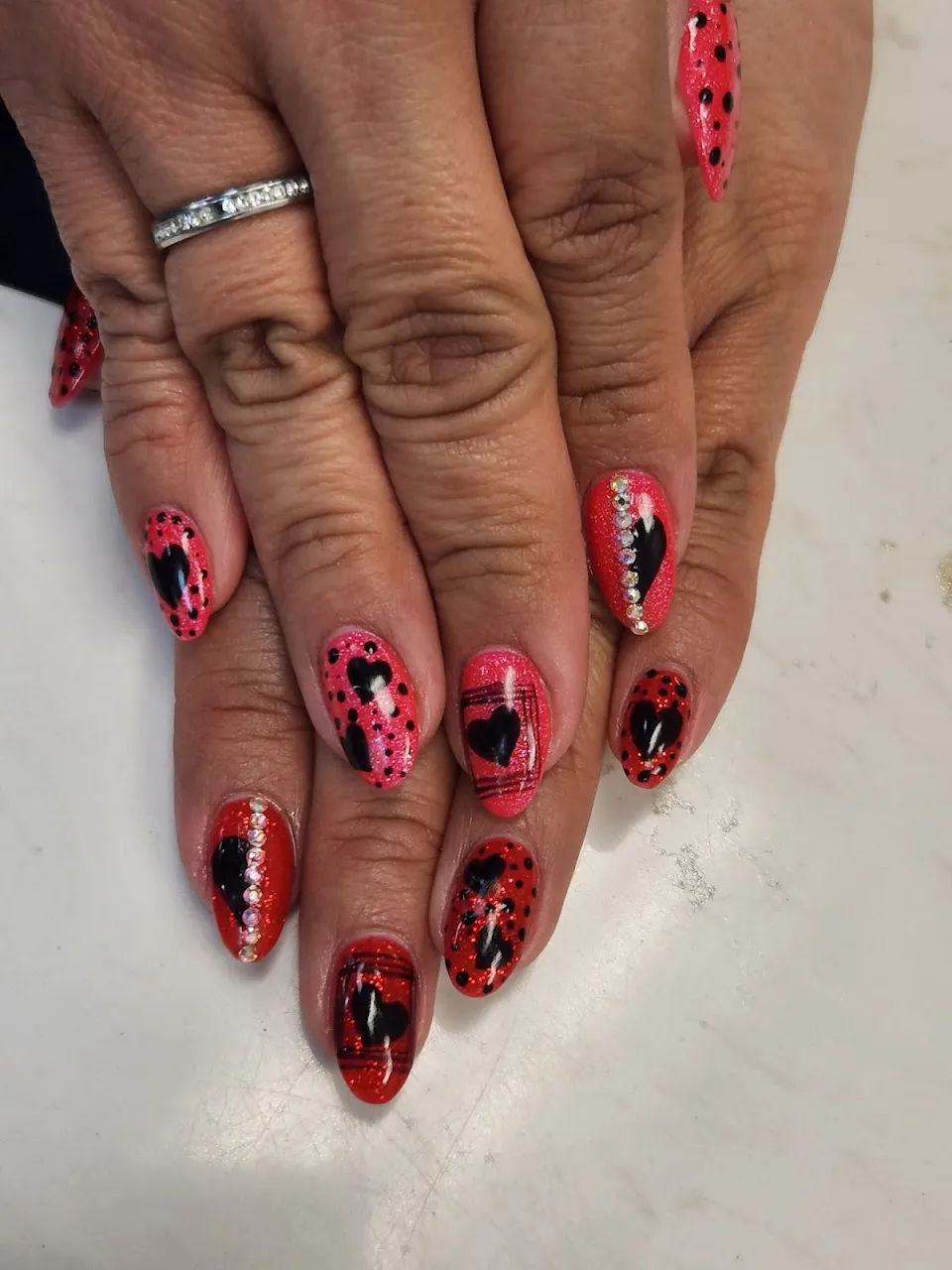 Em & Em Nails
