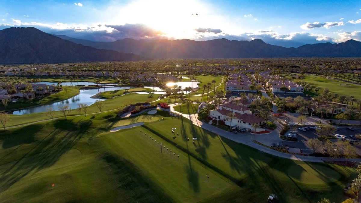 Mountain View Country Club