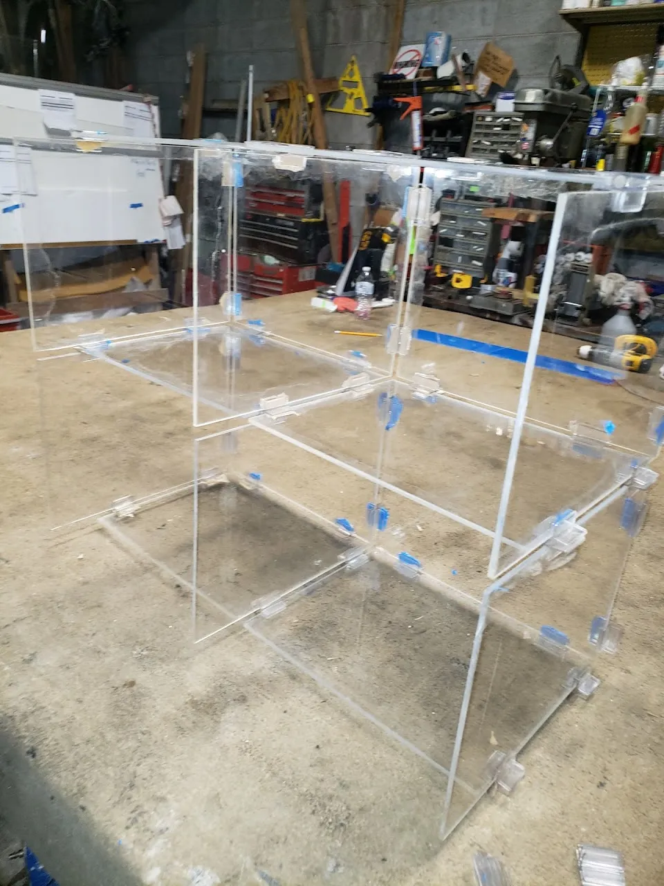 Wolfe Glass Co LLC