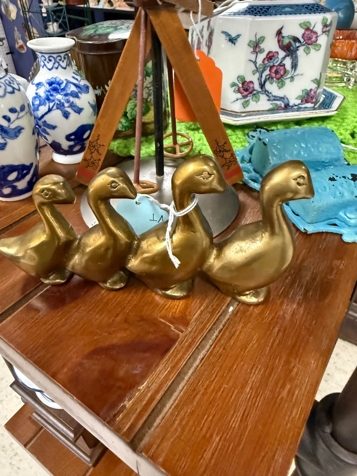 Antiques & Artisans