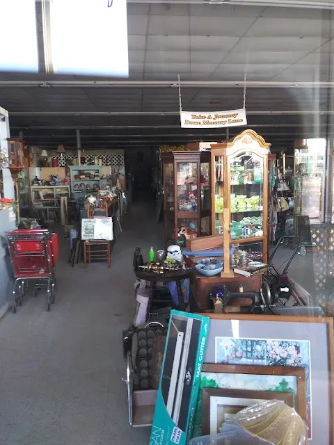 T & B Hidden Treasures
