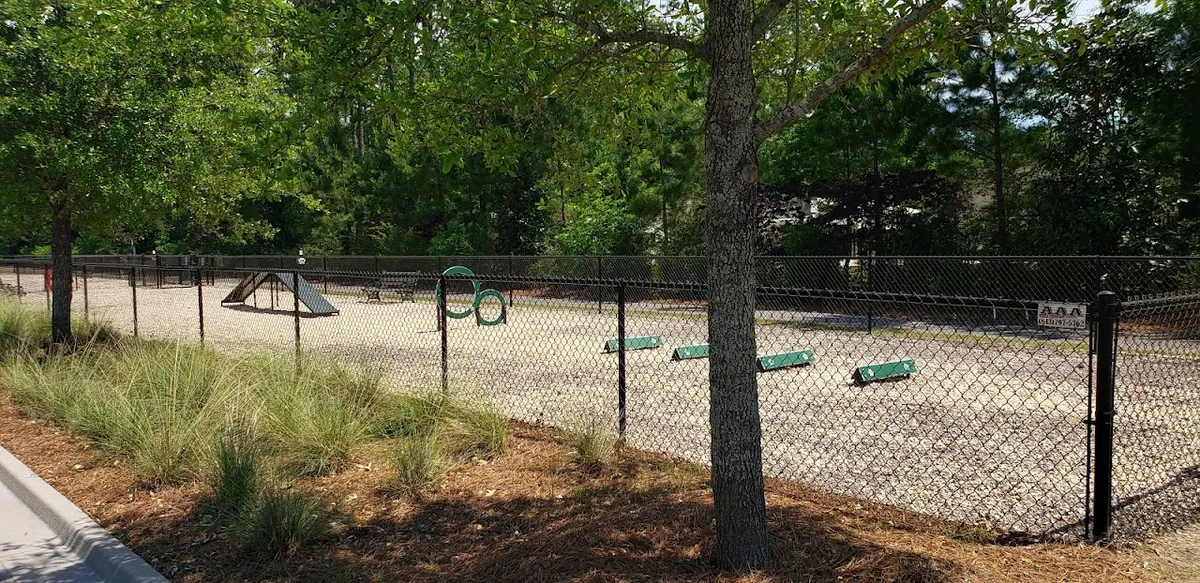 Dog Park @ Carnes Crossroads