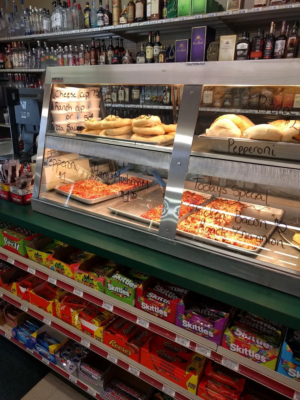 G & D Pizza & Party Store