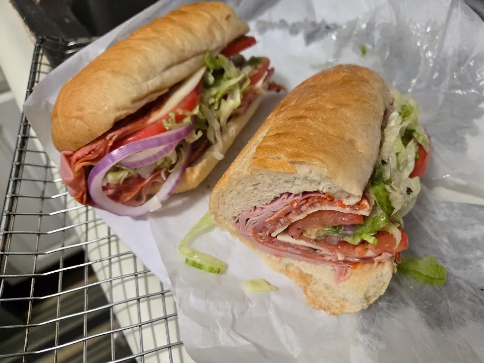 Rocky's NY Deli & Italian Catering
