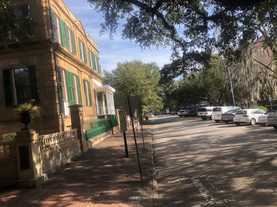 Oglethorpe Square