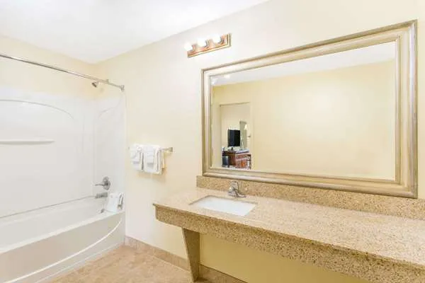 Days Inn by Wyndham Florence/I-95 North