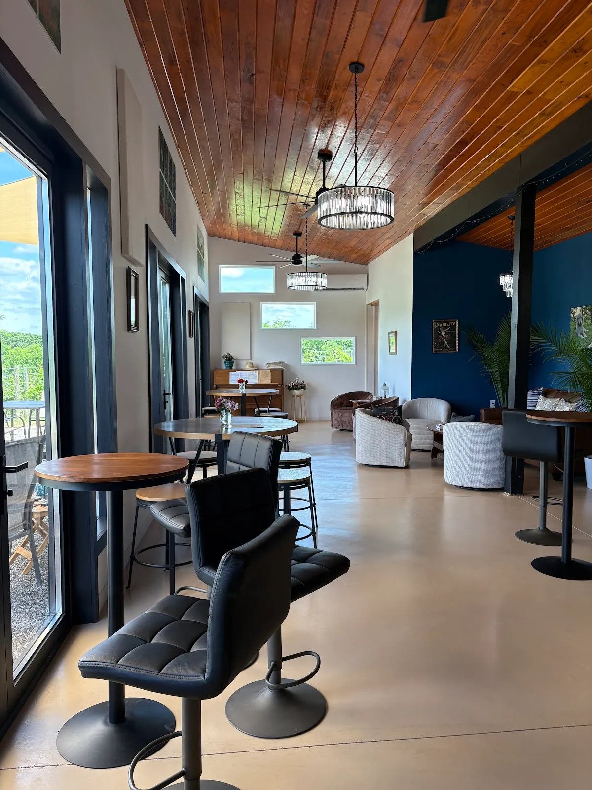 White Dog Winery