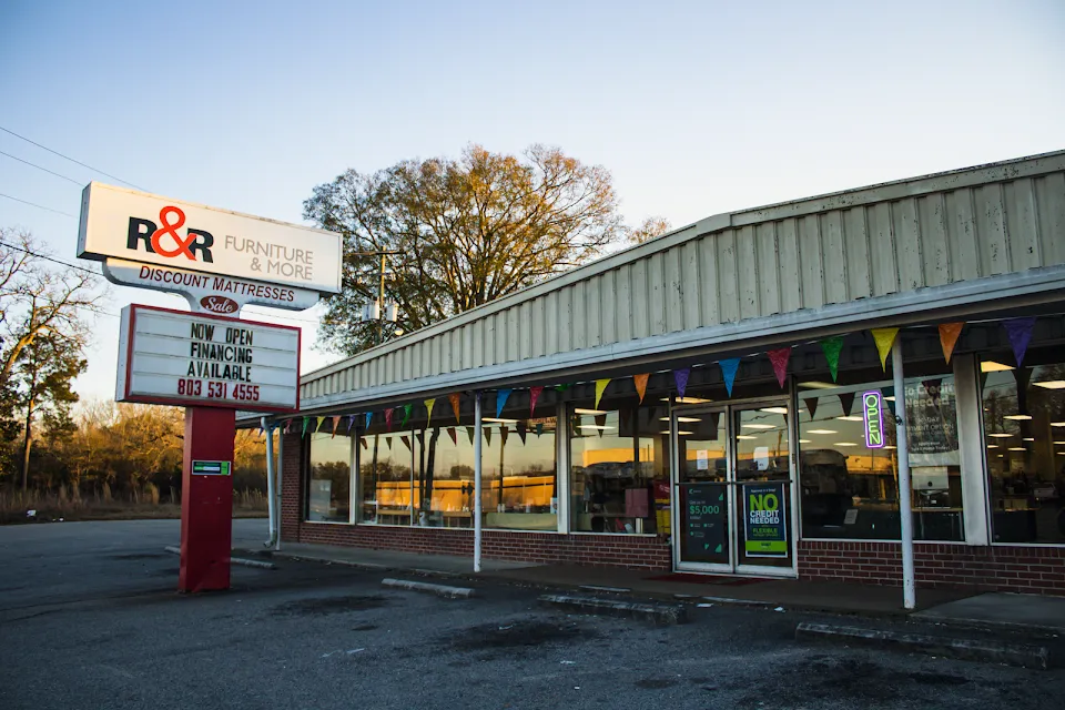 R&R Furniture & More