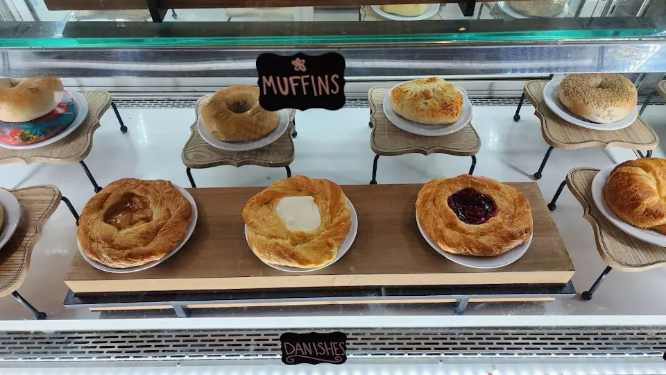 Coffeeholics Cafe & Bakery