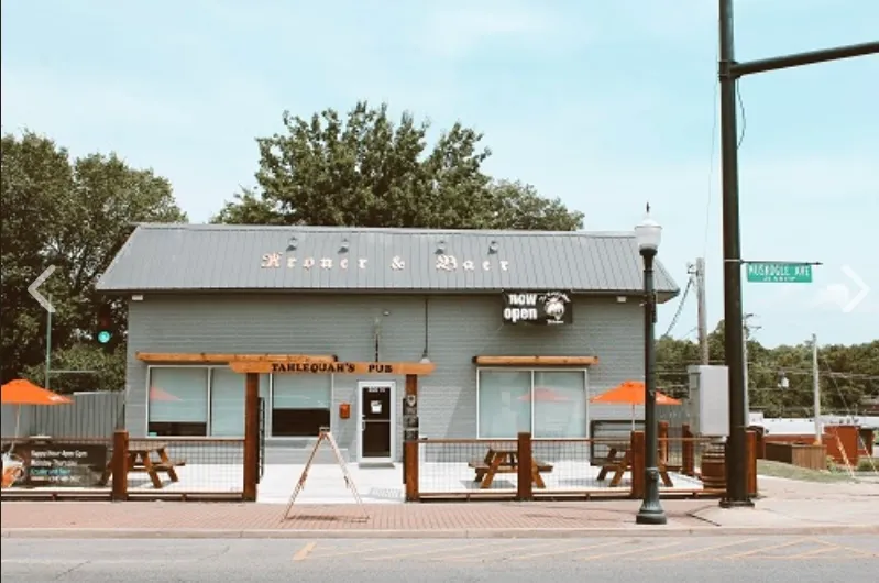 Kroner & Baer- Wood Fired Pizza & Bar