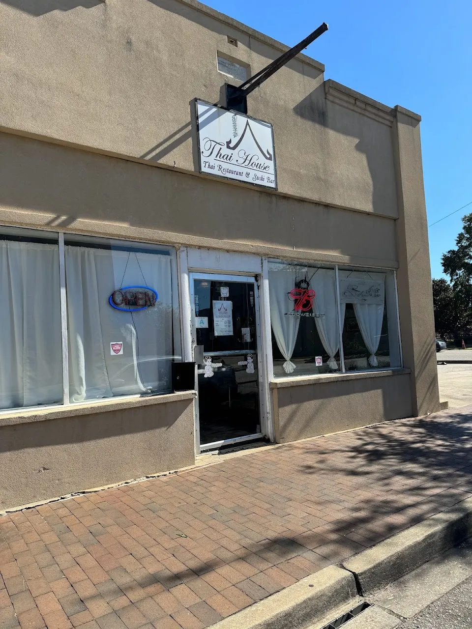 The Thai House and Sushi Bar