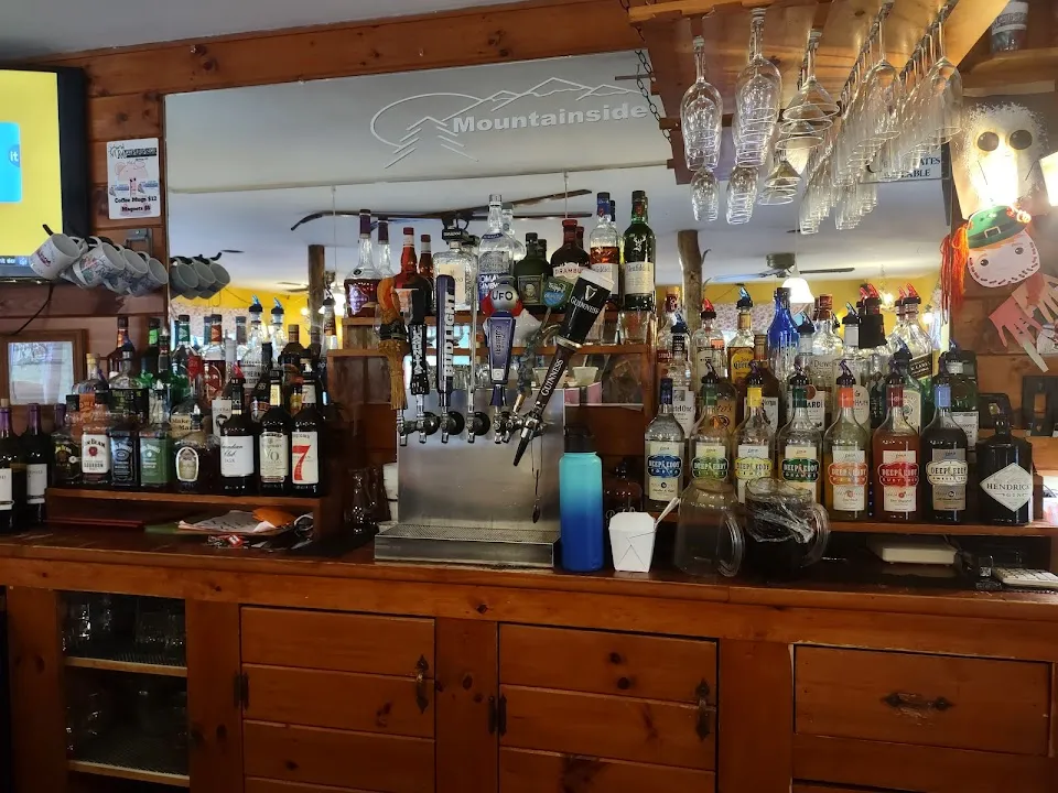 Mountainside Smokehouse & Grill
