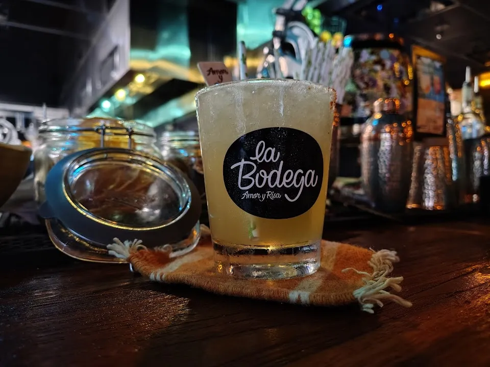 LA BODEGA