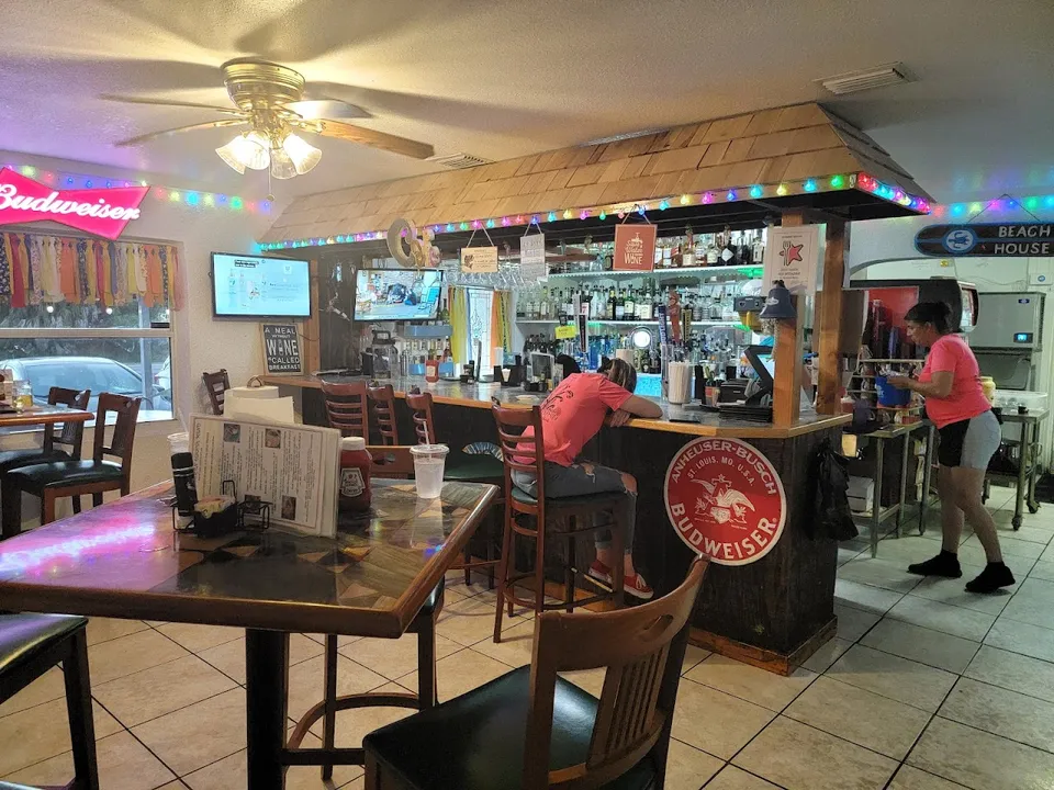 Silver Dolphin Restaurant & Country Store