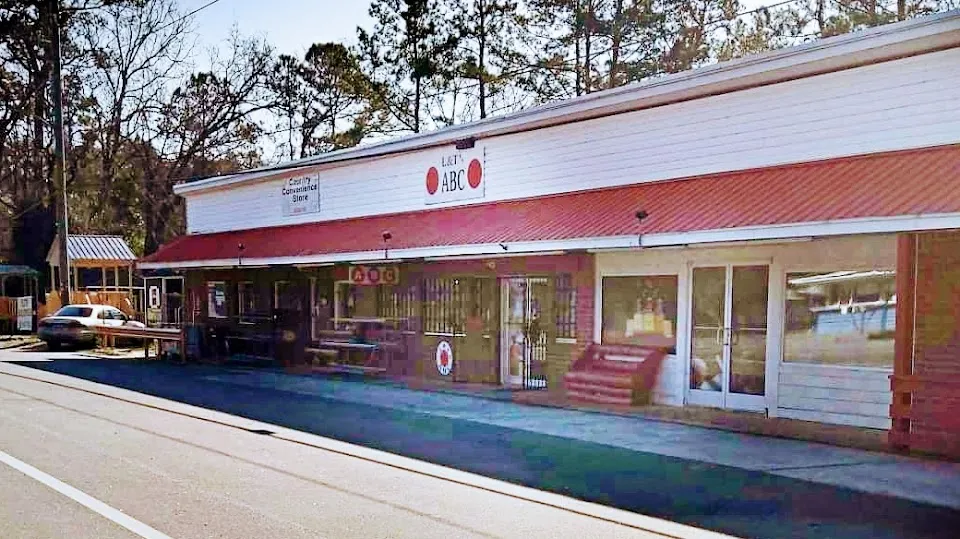 L & T's Liquor