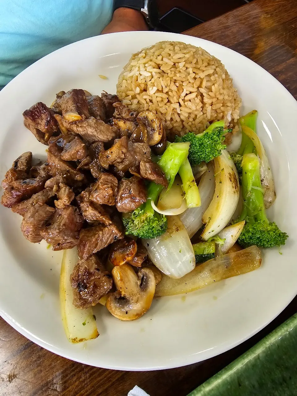 Kobe Hibachi Grill & Sushi