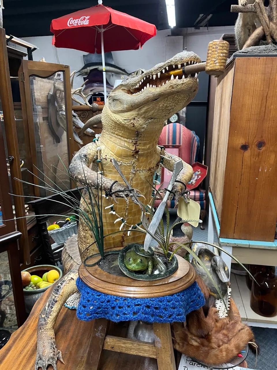 Rex & Julia’s Antiques & Collectibles