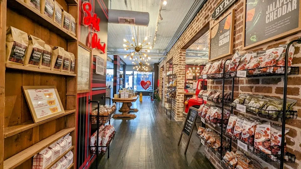Byrd's Famous Cookies - River Street