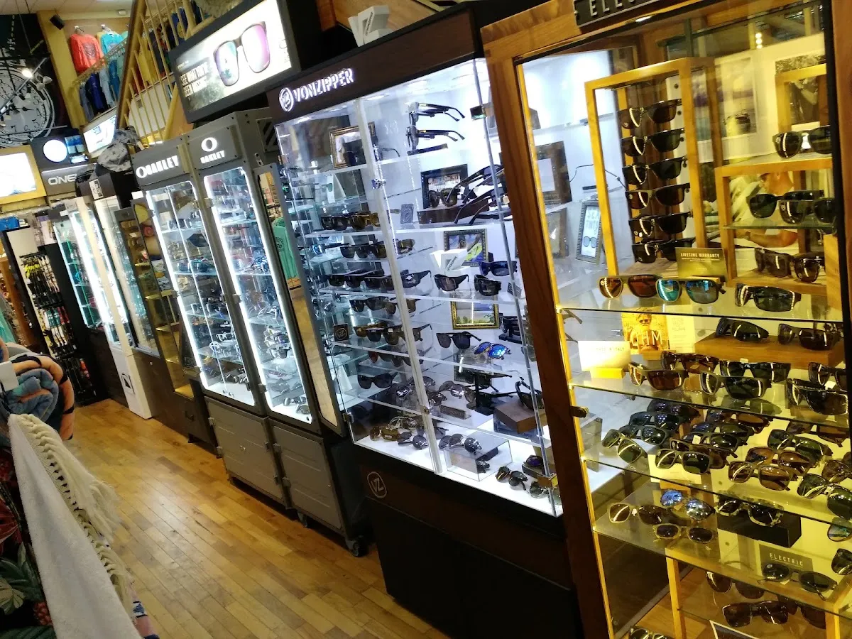 Maui Nix Surf Shop