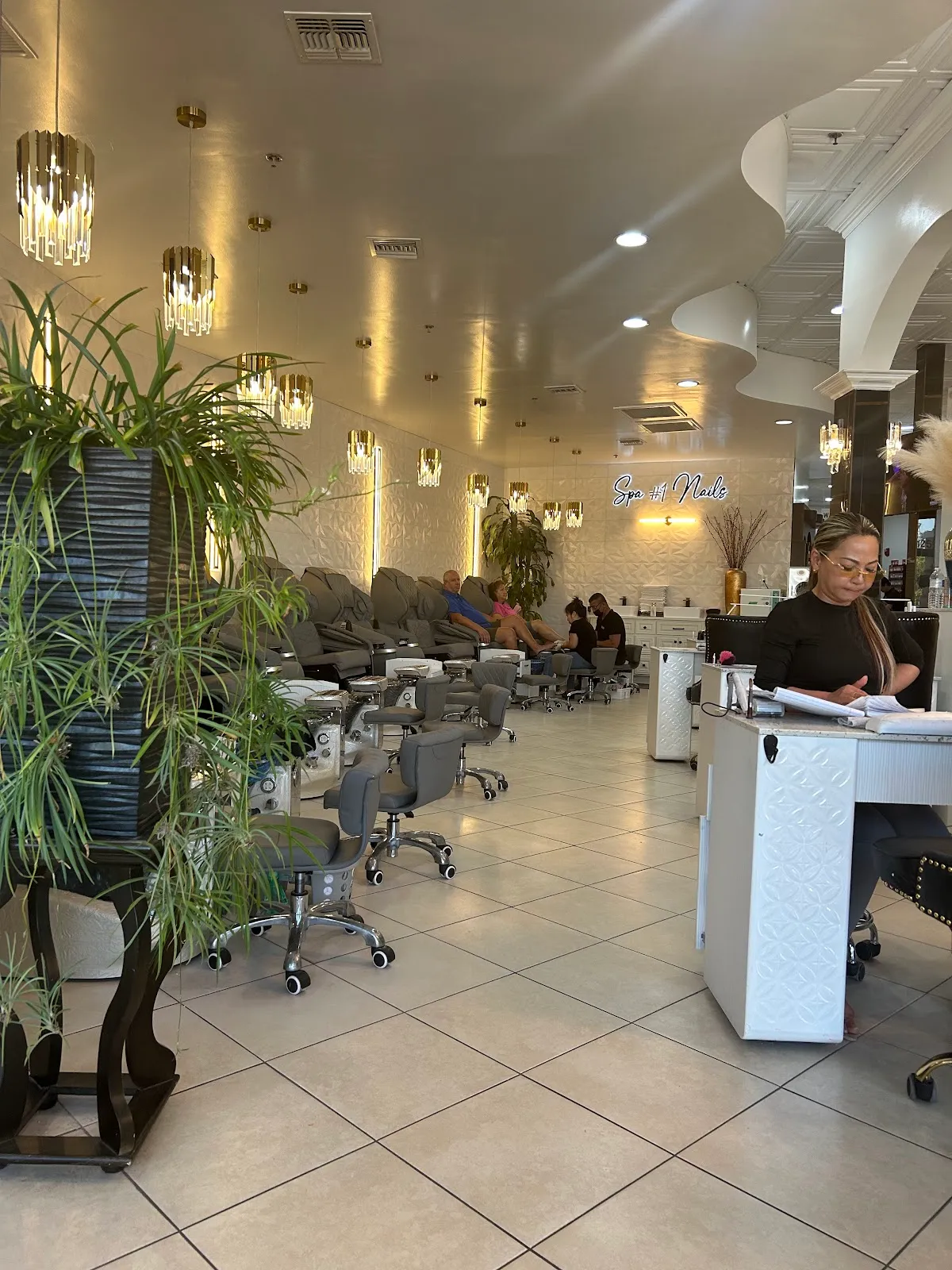 Spa 1 Nails