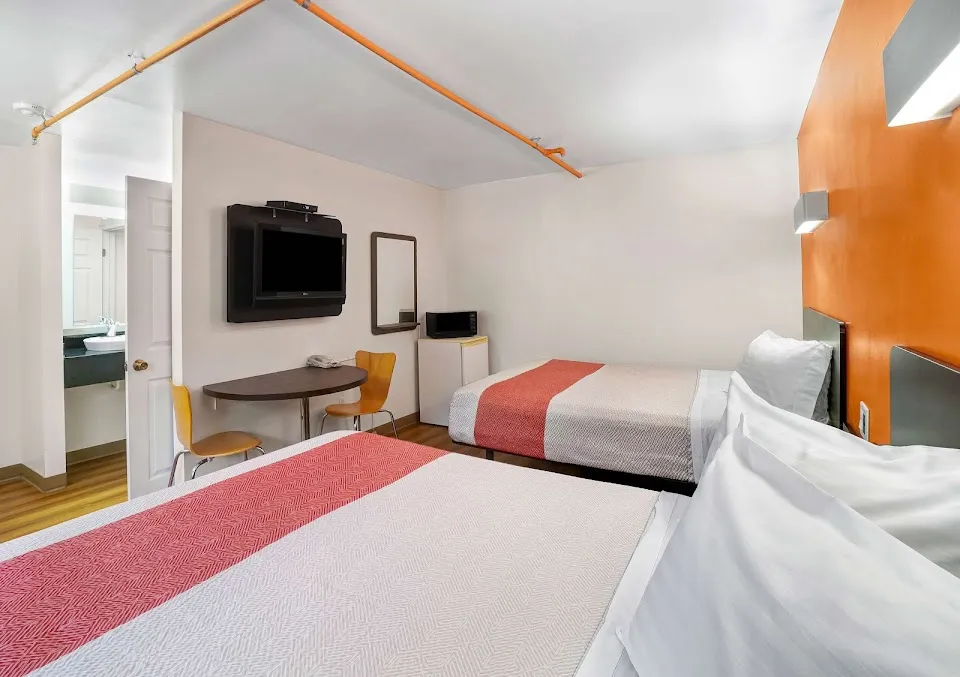 Motel 6 Ilion, NY
