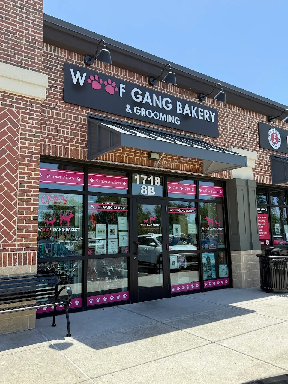 Woof Gang Bakery & Grooming Summerville