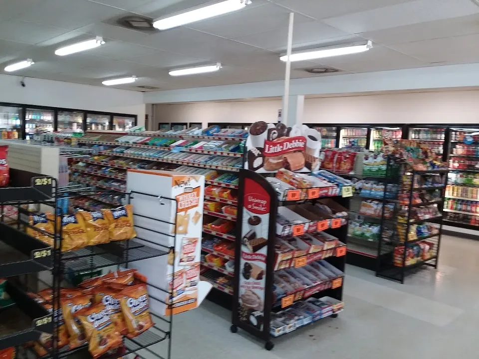 Mc Carty's Groceries