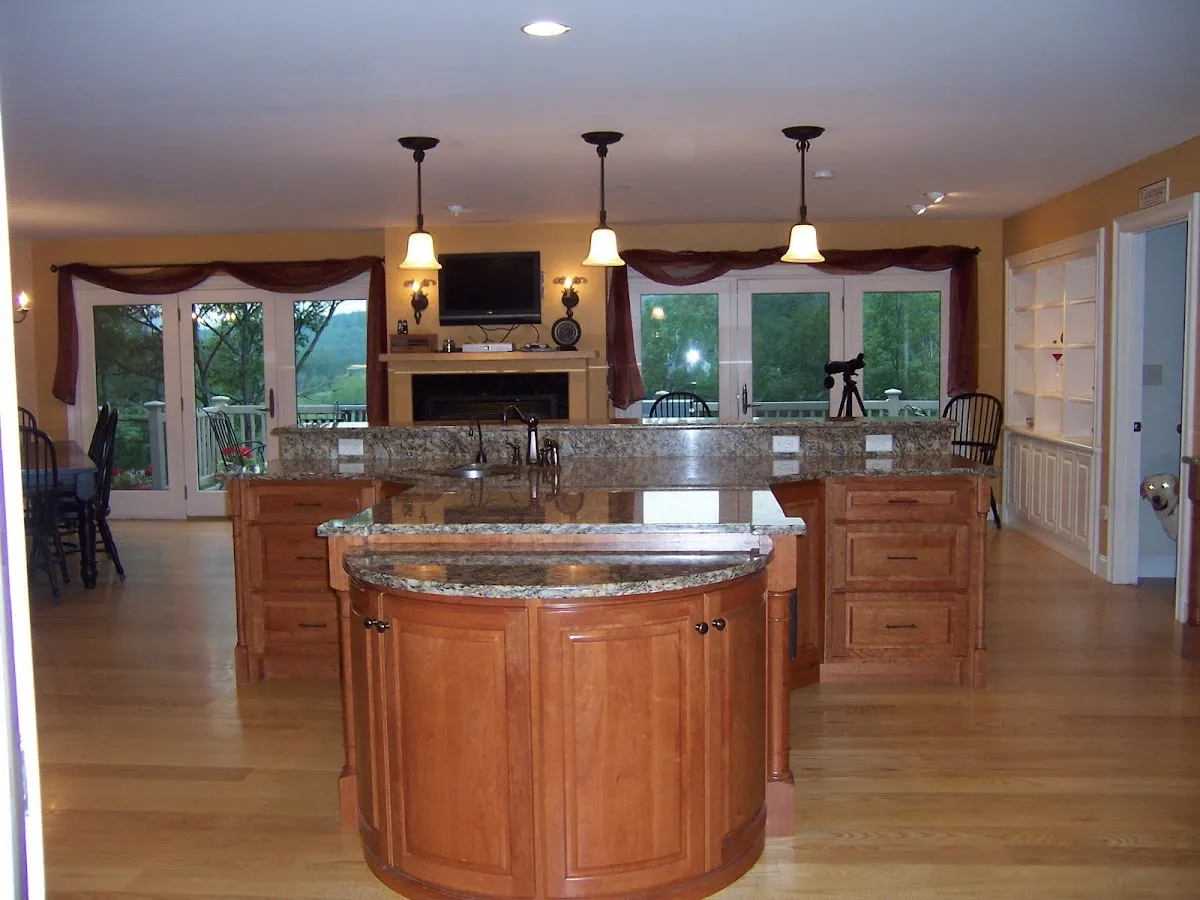 Black Diamond Kitchens & Baths
