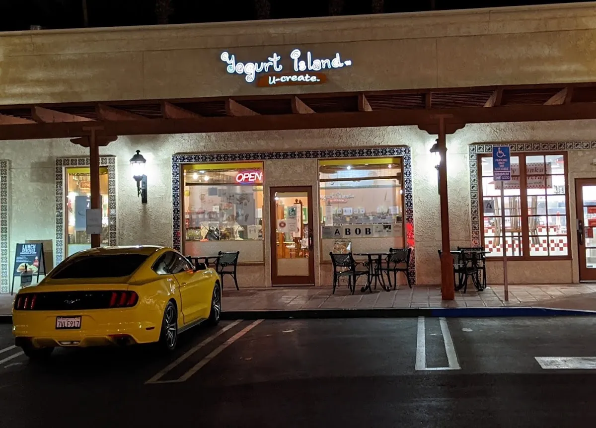Single Place Template Yogurt Island U-Create