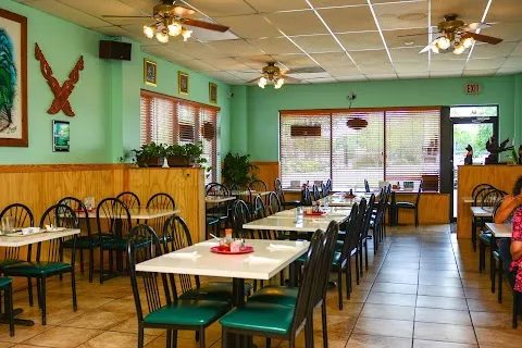Mei Thai Restaurant & Sushi Bar