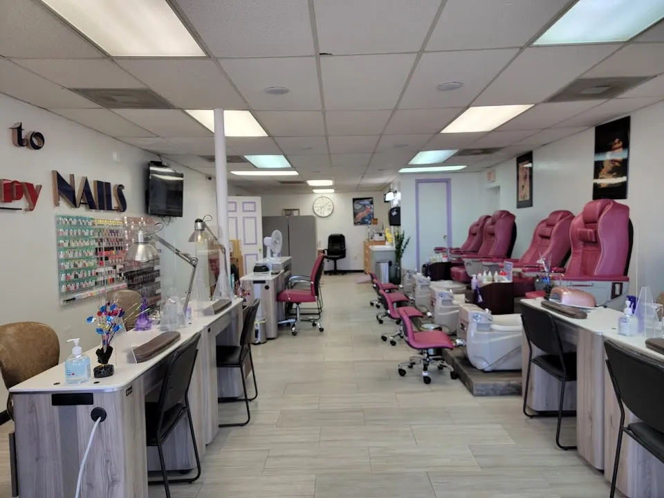 Happy Nails Salon