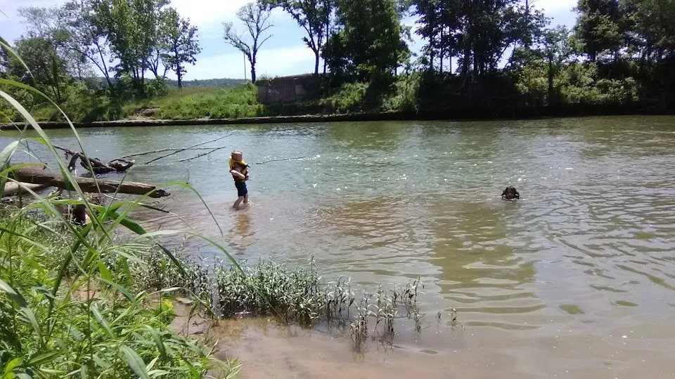 Edmondson Public Access Area river swim