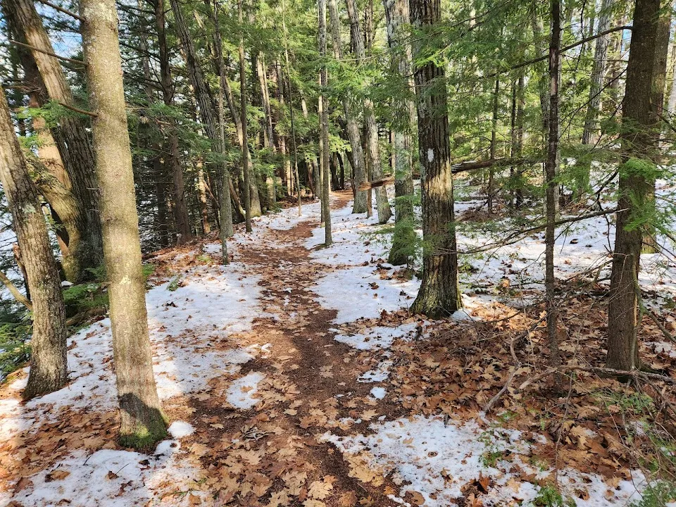 Crown Point Trail