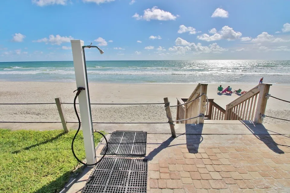Colony Beach Club Vacation Rentals with Great Ocean Condos