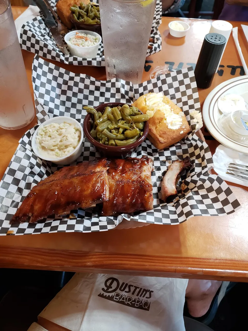 Dustin's Bar-B-Q