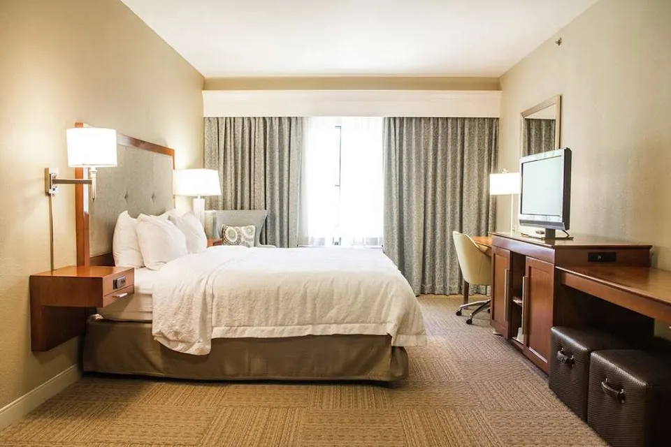 Hampton Inn Charleston - Daniel Island