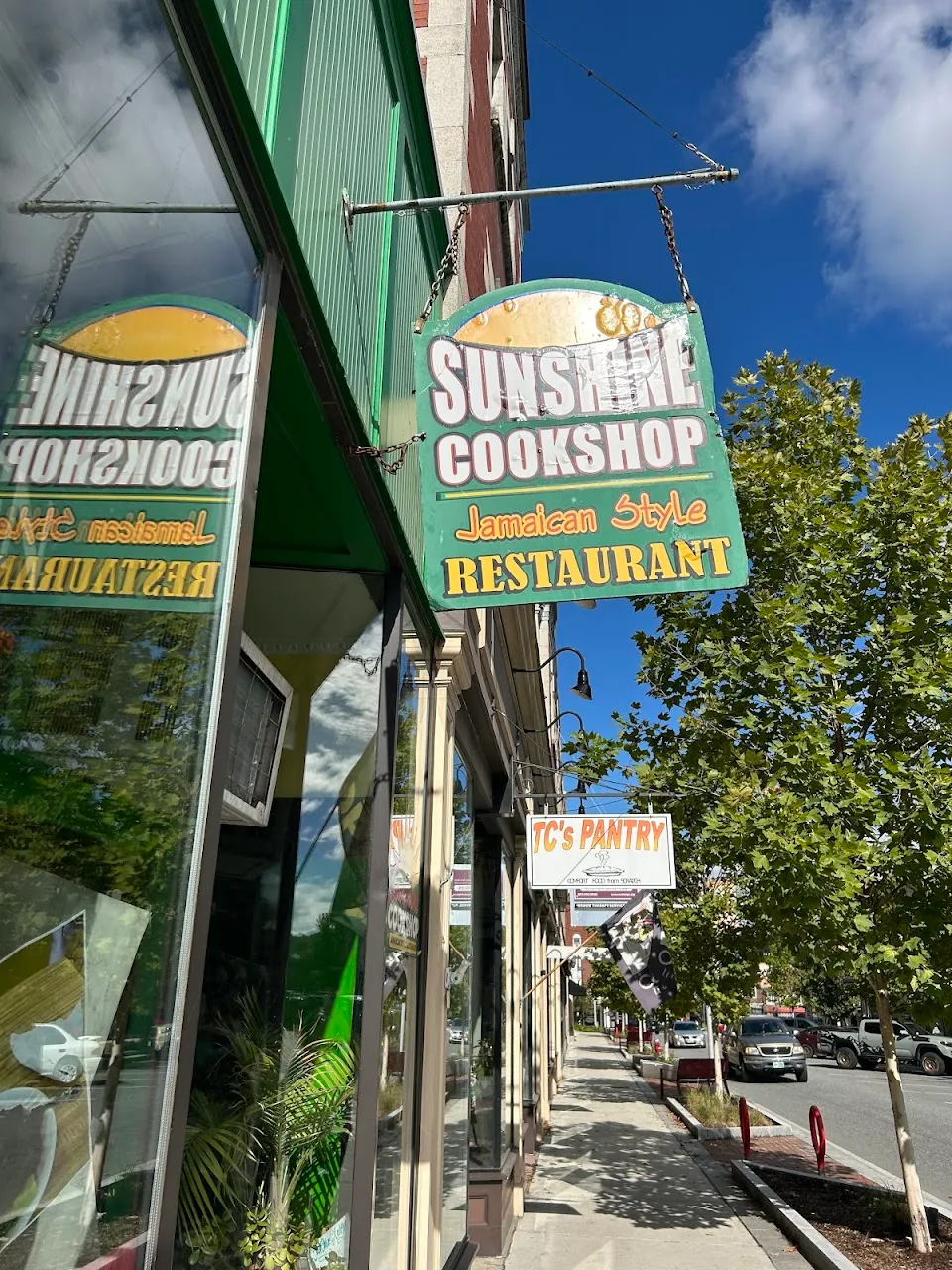 Sunshine Cookshop | Jamaican Style Restaurant