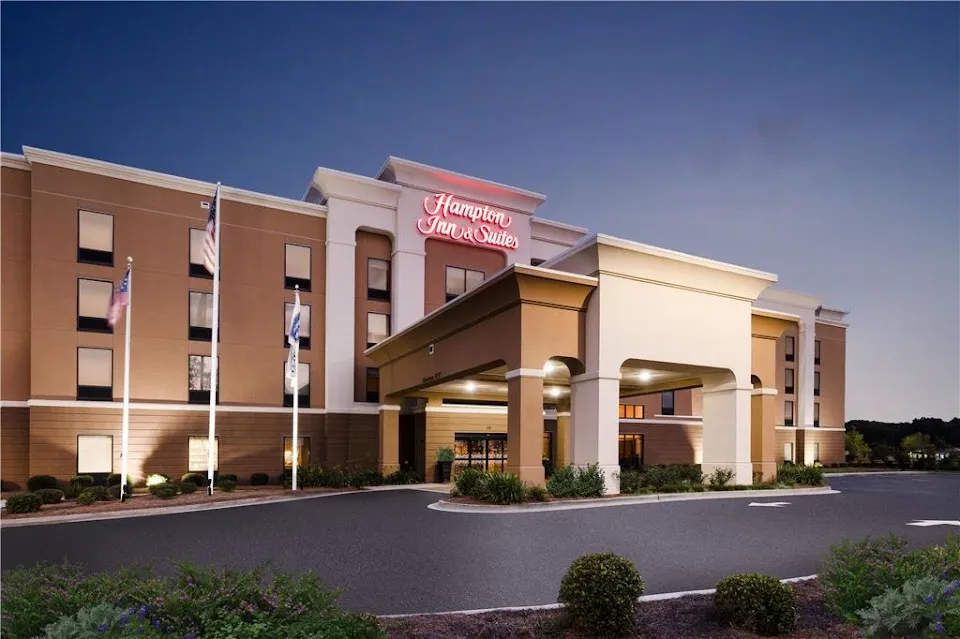 Hampton Inn and Suites Savannah-Airport