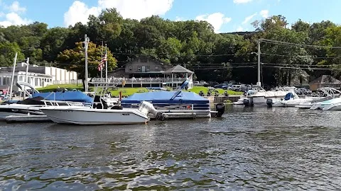 Bob's Marina