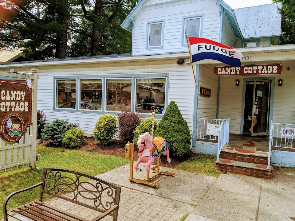 Candy Cottage