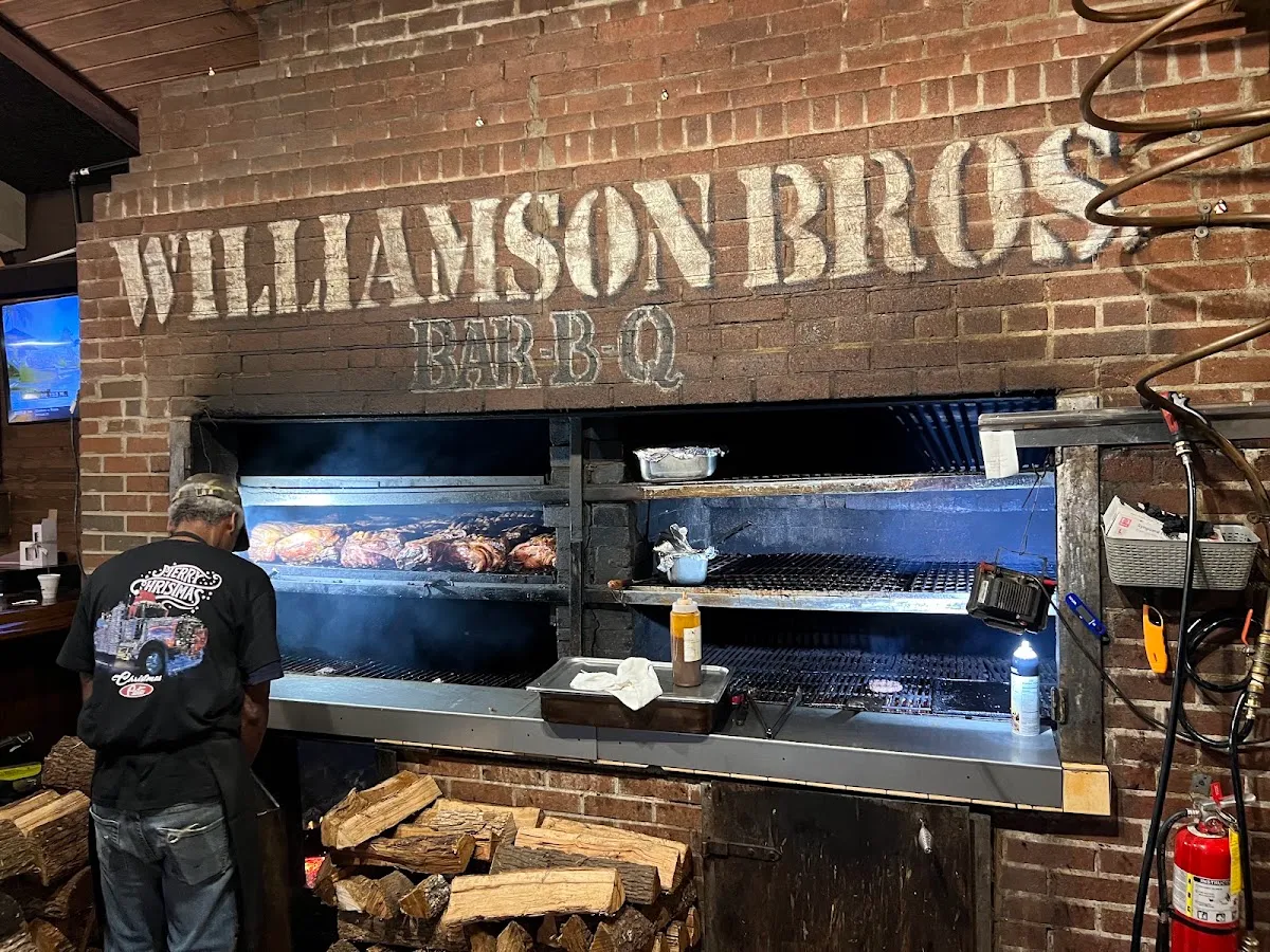 Williamson Bros. Bar-B-Q - Canton