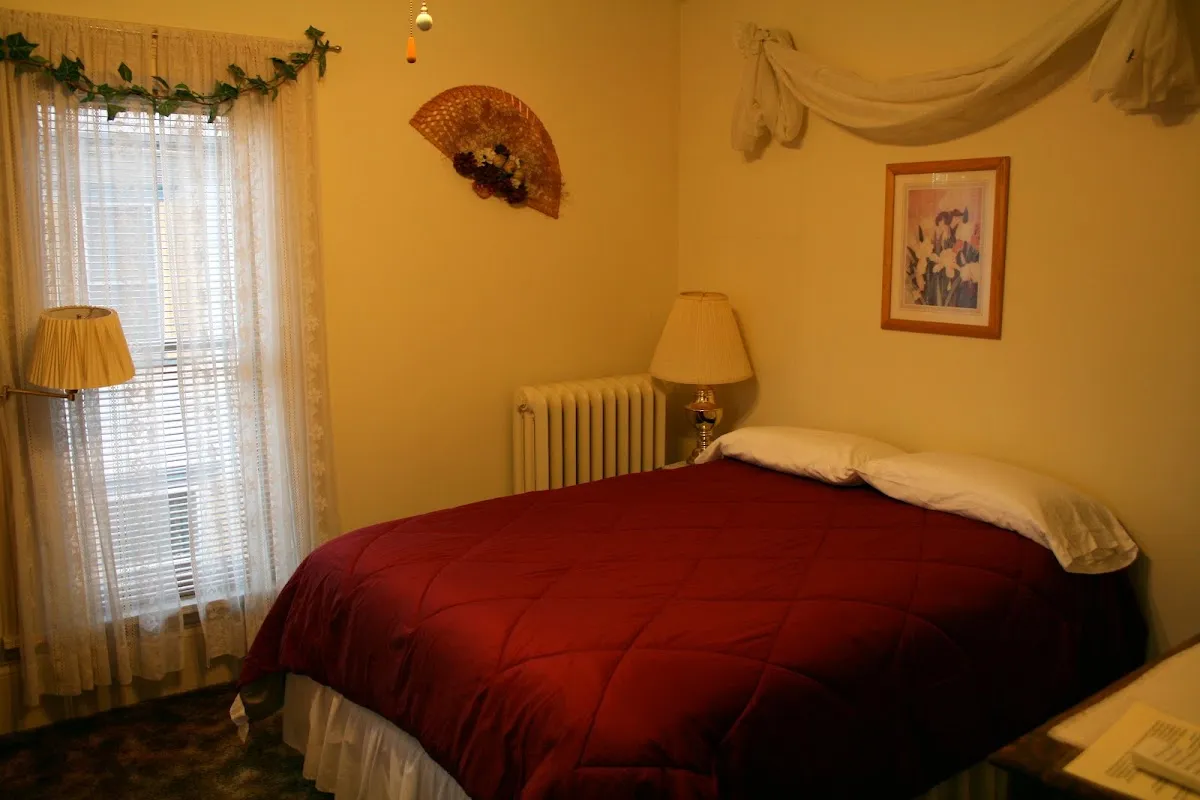 Gables Bed & Breakfast Inn