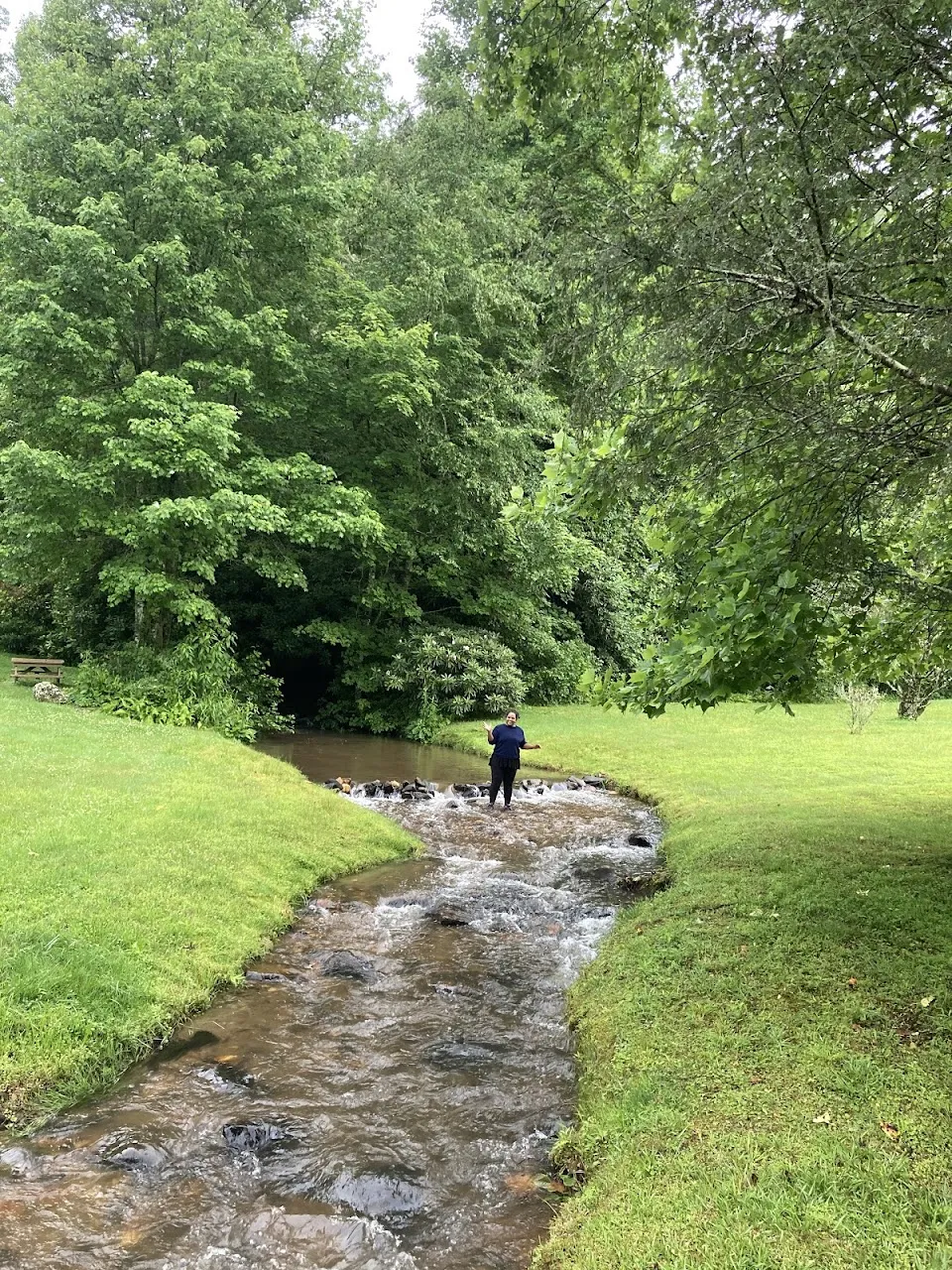 Valley Springs Lodging