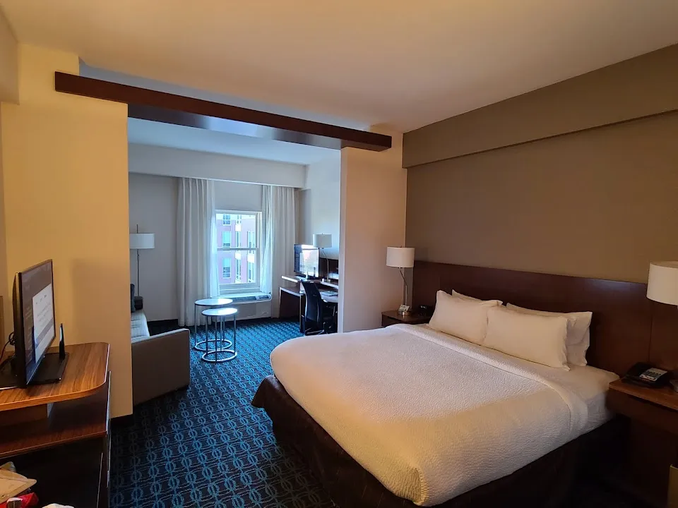 Fairfield by Marriott Inn & Suites Savannah Downtown/Historic District