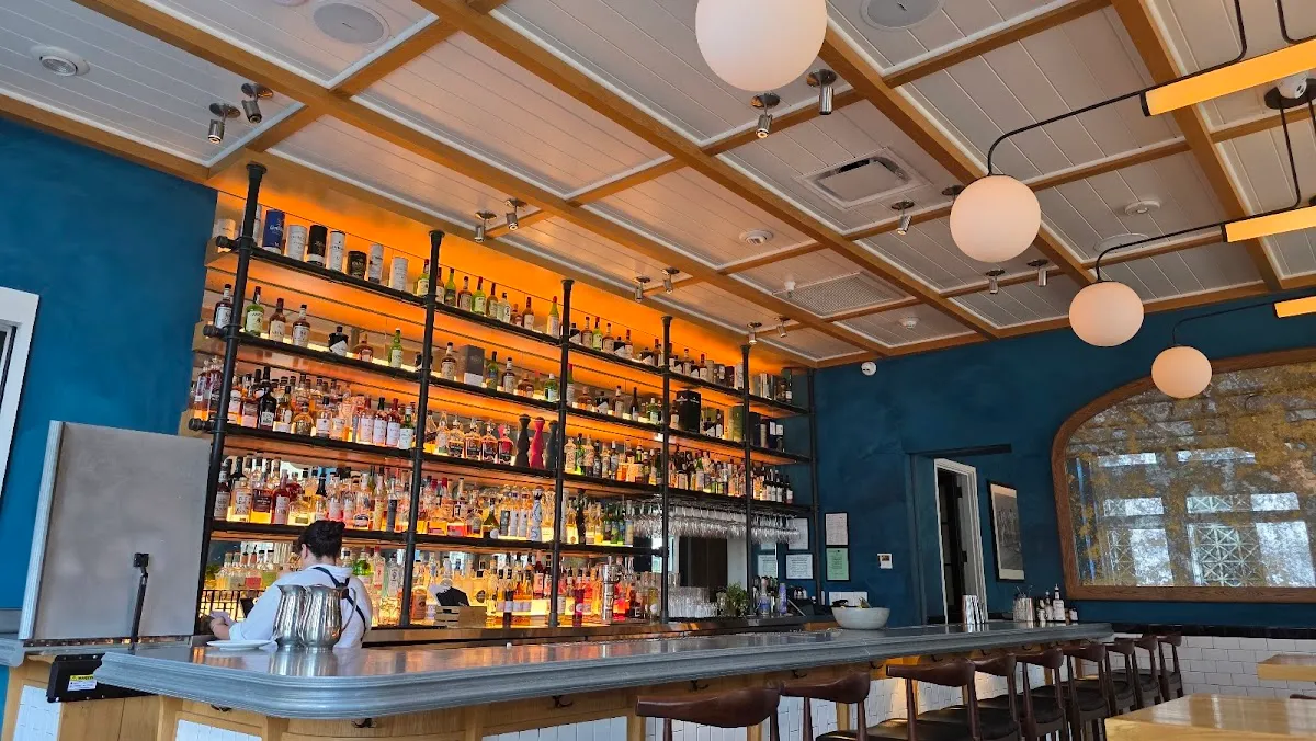 St. Neo's Brasserie