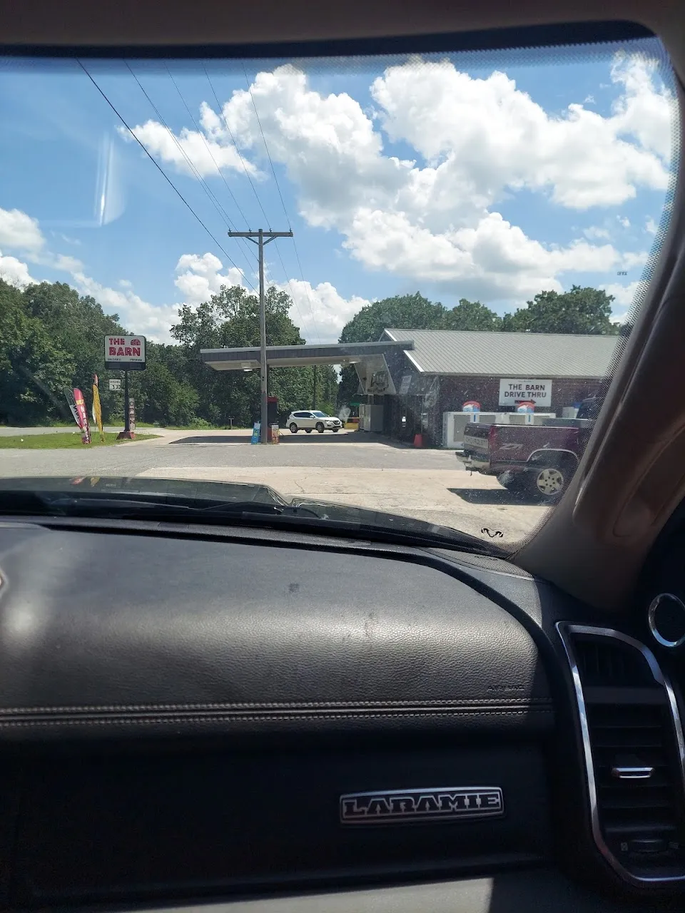 Skeeters Pizza - The Barn