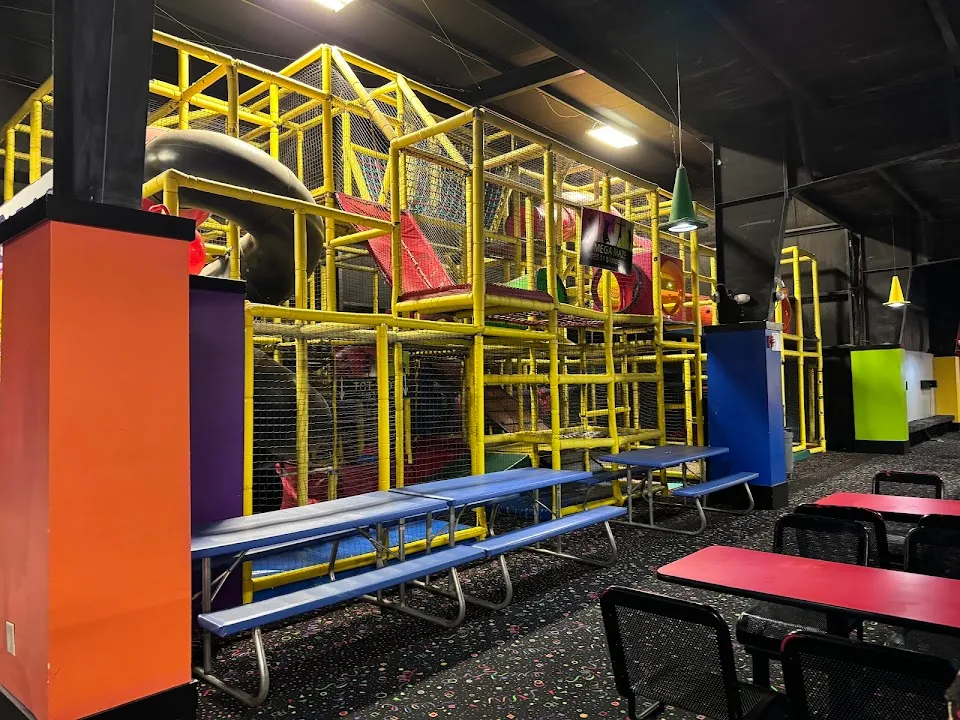 Gray-8-Skate Family Entertainment Center