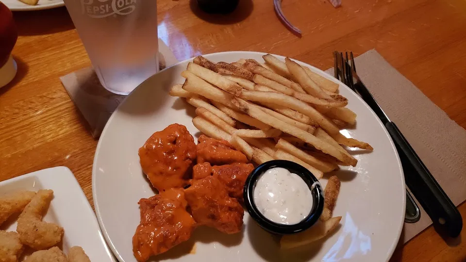 Applebee's Grill + Bar